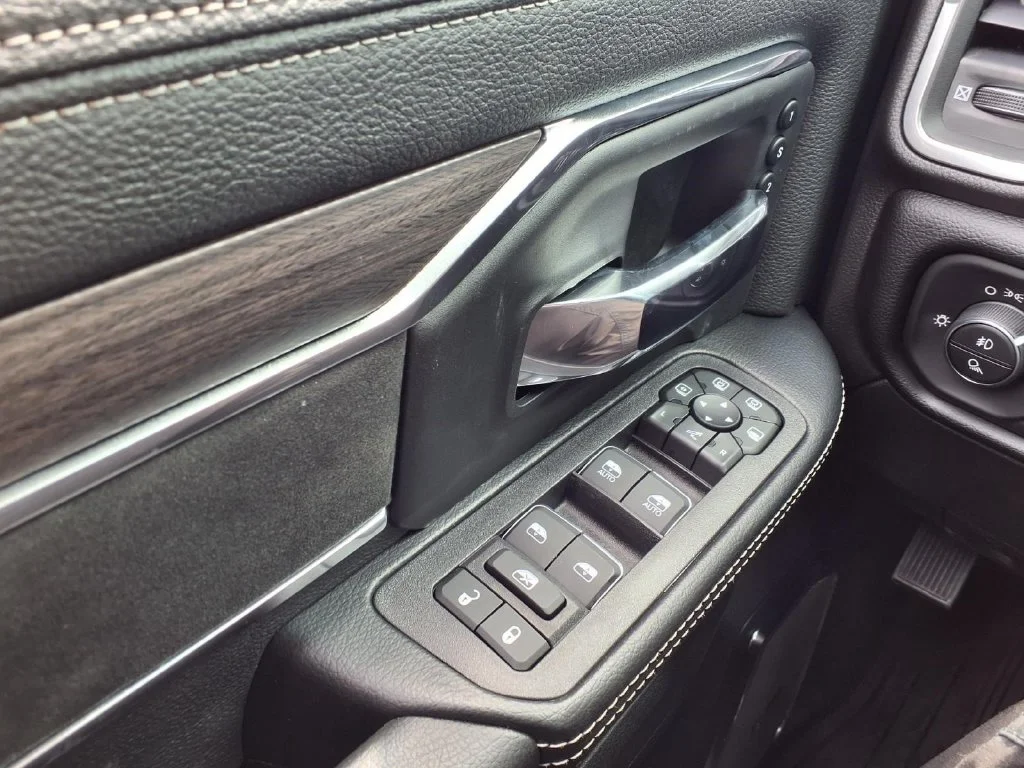 New 2027 Forged Blue Metallic Exterior Paint RAM Laramie image 17