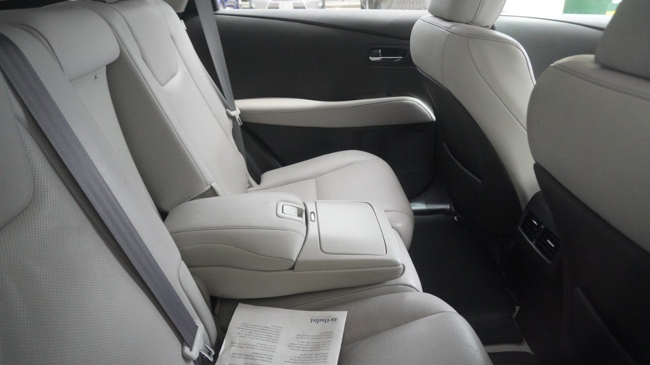 Used 2015 Blue Lexus  image 11
