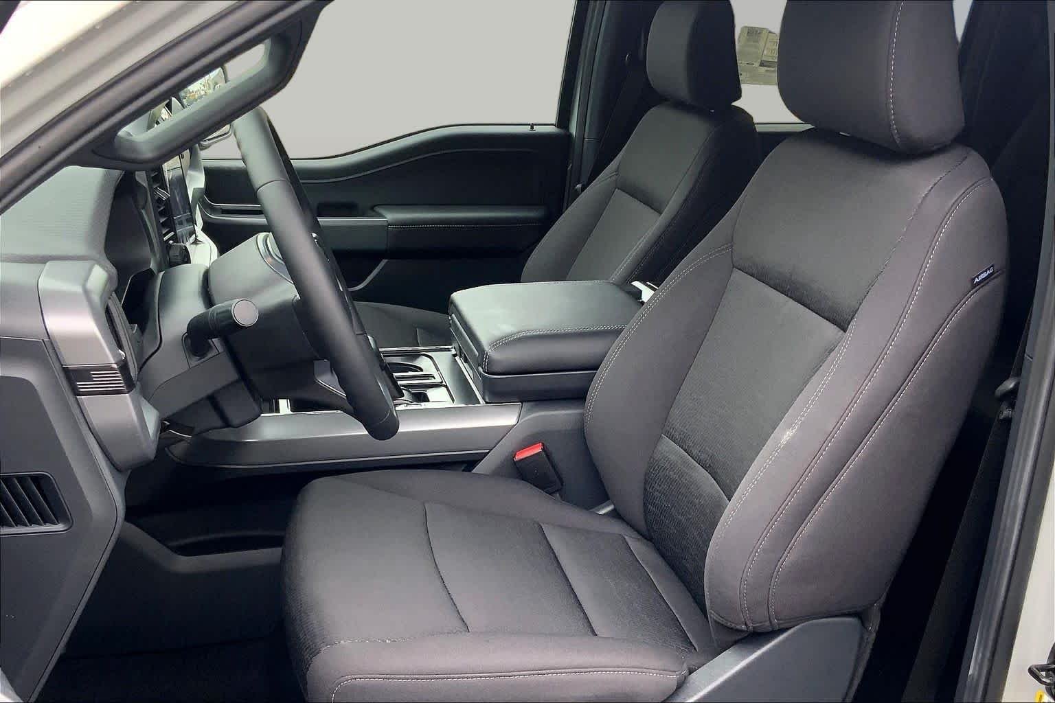 New 2026 Avalanche Ford XLT image 13