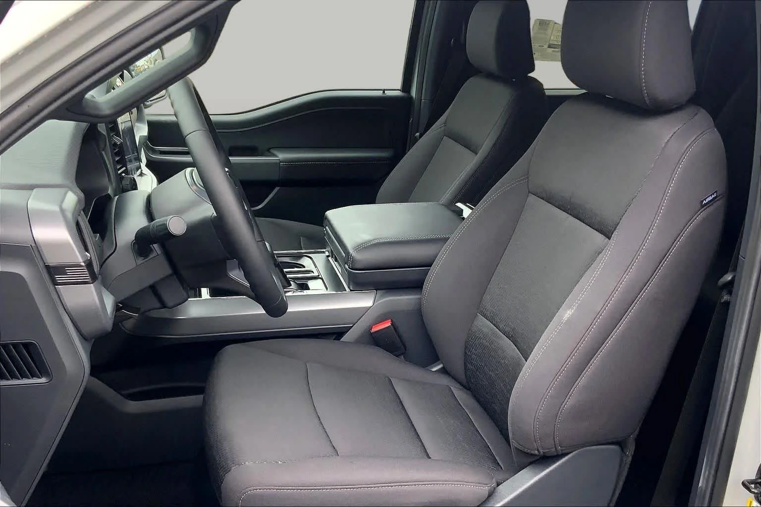 2026 Ford F-150 XLT - Photo 13