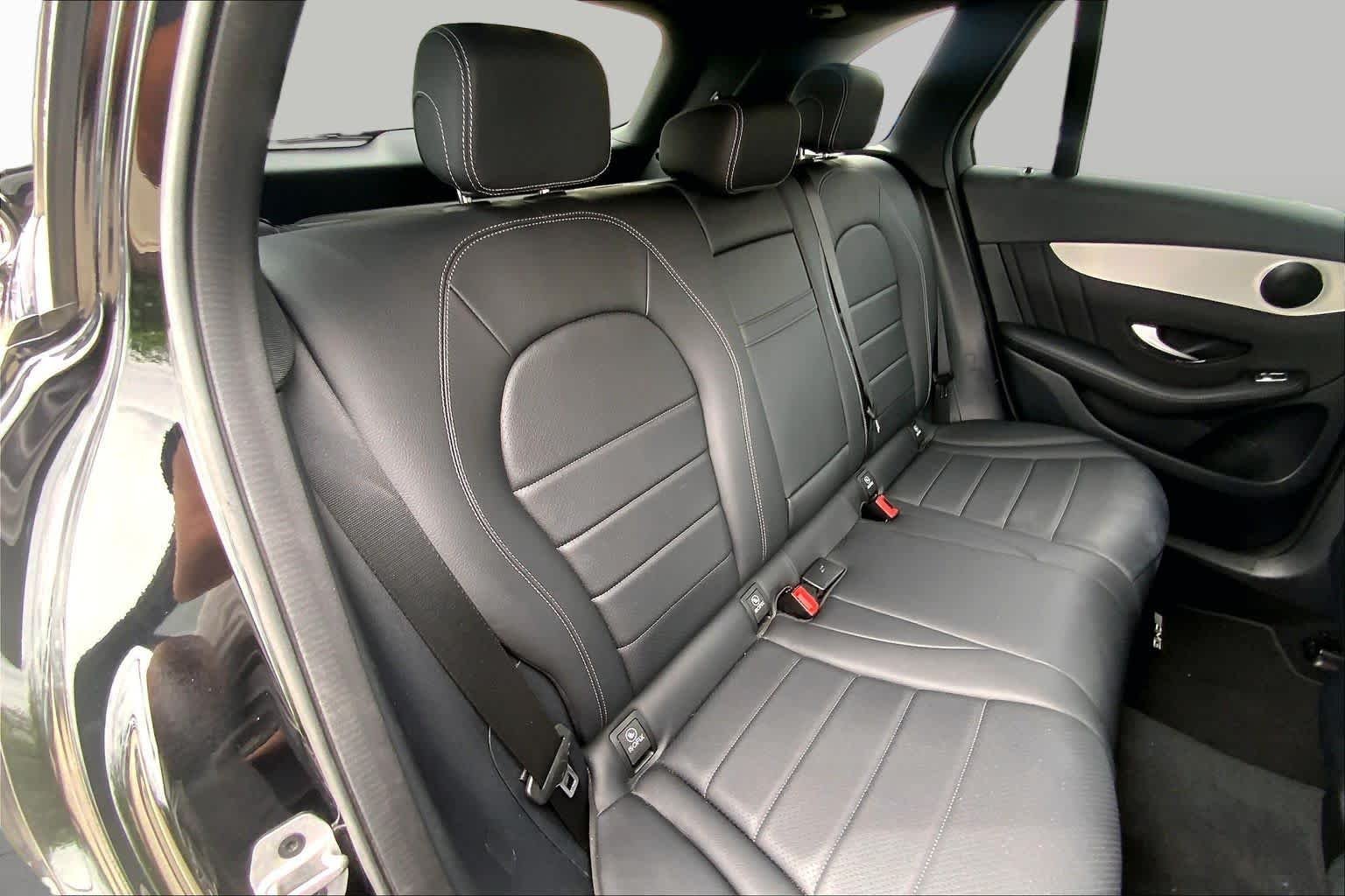 Certified Used 2022 Obsidian Black Metallic Mercedes-Benz GLC 300 image 17