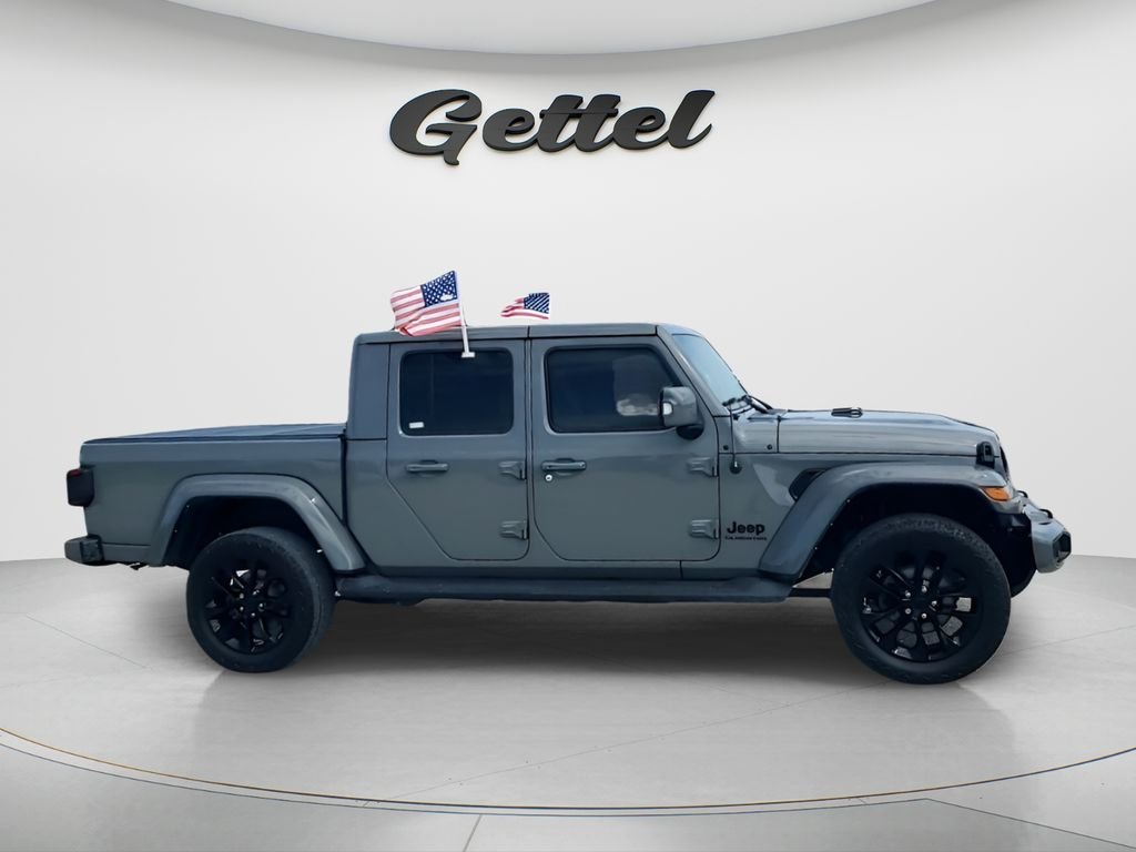 Used 2022 Gray Jeep Overland image 4