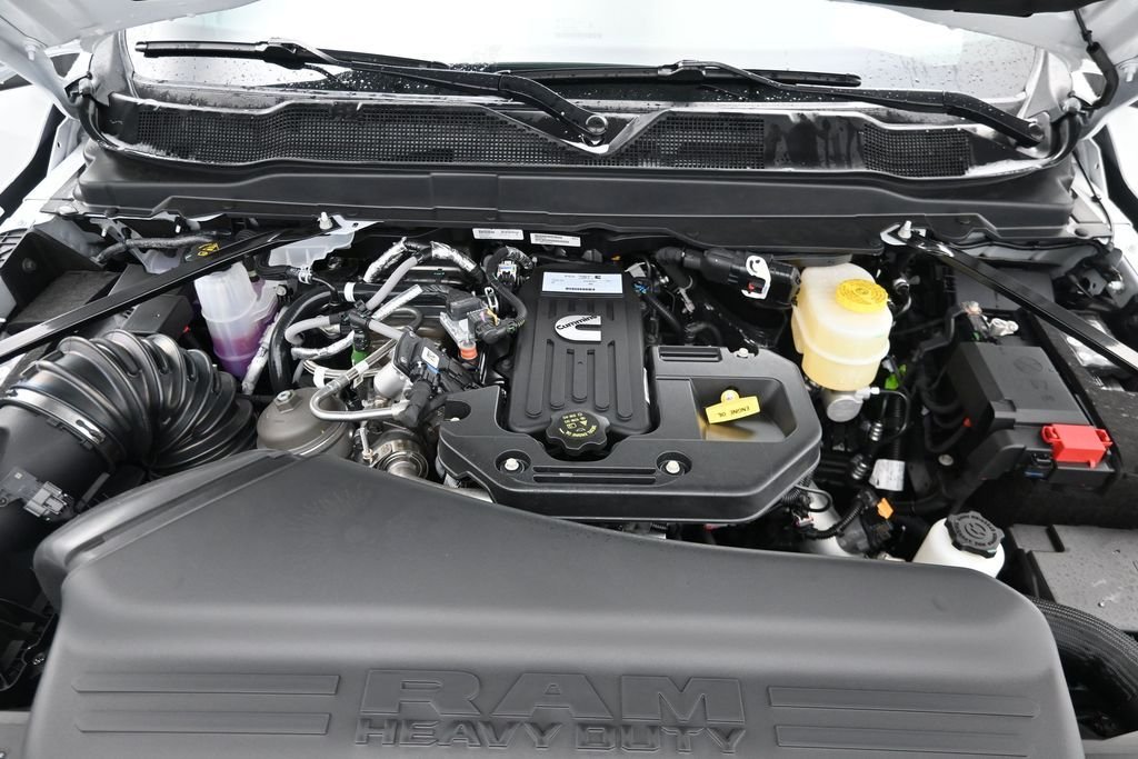 New 2026 Bright White Clear-Coat Exterior Paint RAM Big Horn image 14