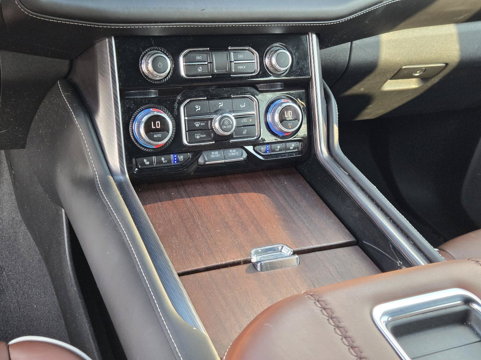 Used 2023 ONYX BLACK GMC Denali Ultimate image 35