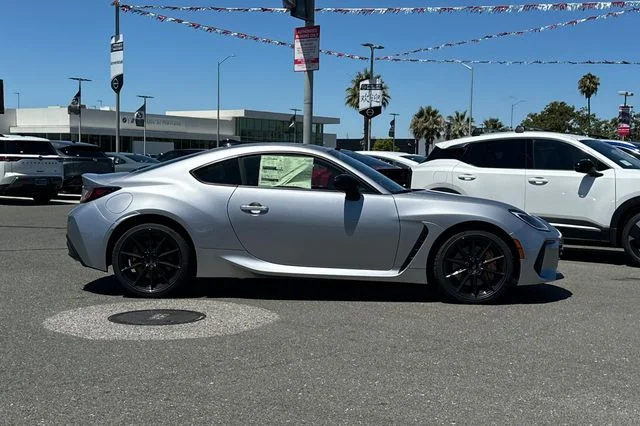 New 2026 ICE SILVER METALLIC Subaru tS image 3