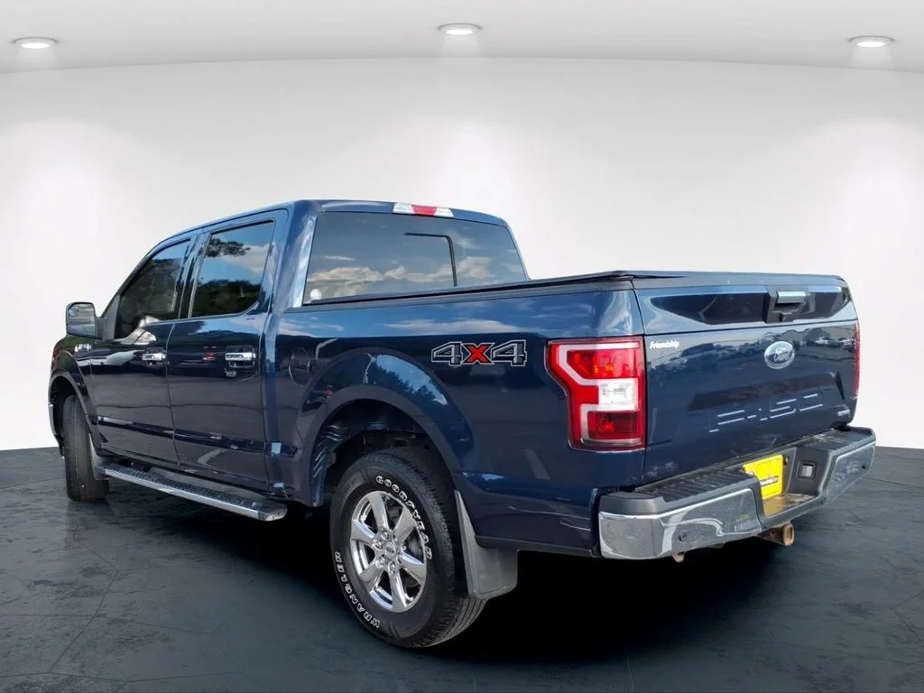 Used 2019 Blue Ford XLT image 8