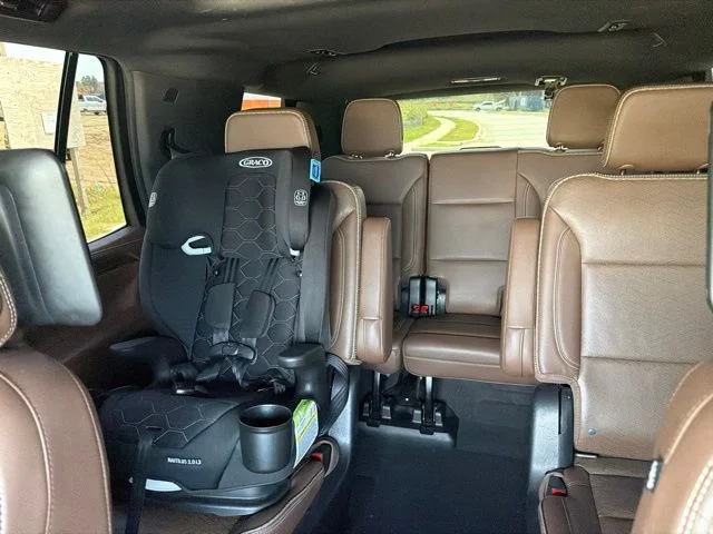 Used 2021 Beige Chevrolet High Country image 17