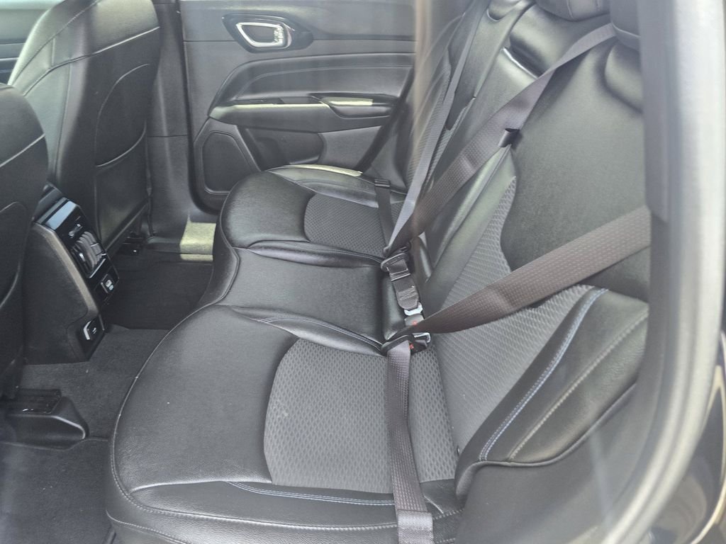 2025 Jeep Compass Latitude - Photo 11