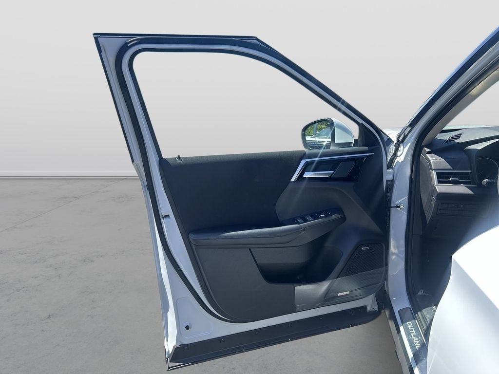 New 2026 WHT DIAMOND Mitsubishi ES image 14