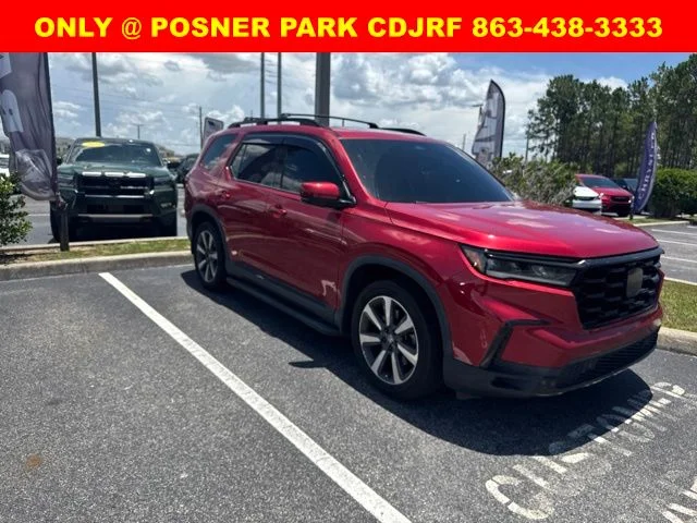 Used 2023 Red Honda Touring image 3
