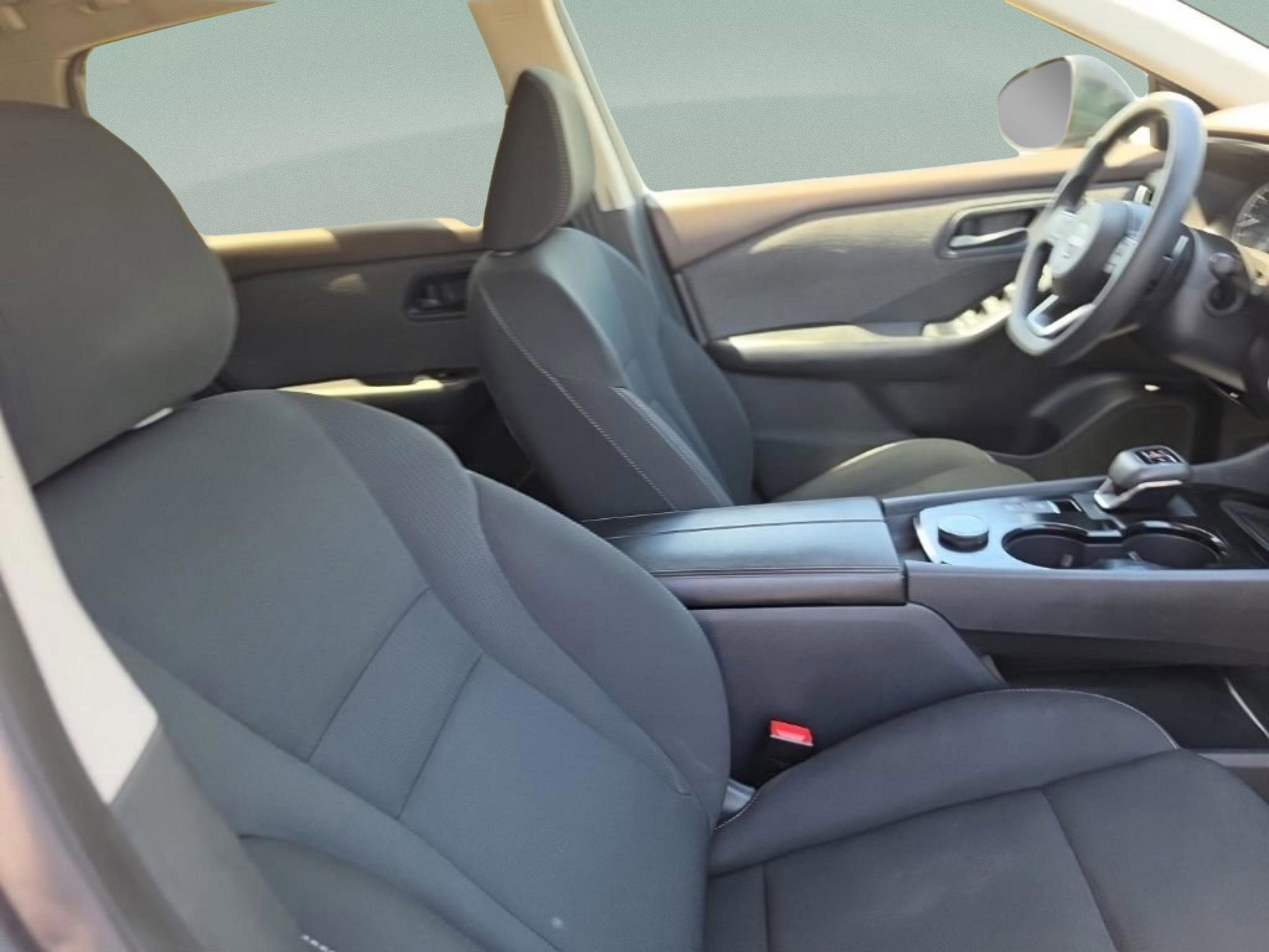 Used 2023 Gry/gray Nissan S image 27