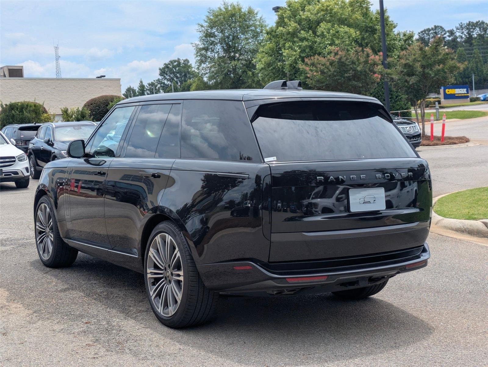 2025 Land Rover Range Rover SE - Photo 7