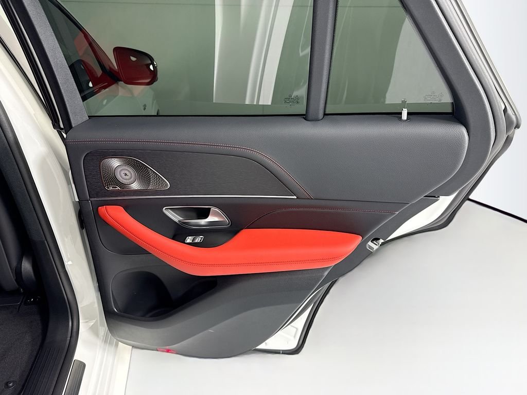 New 2026 Polar White Mercedes-Benz GLE 53 AMG® image 28