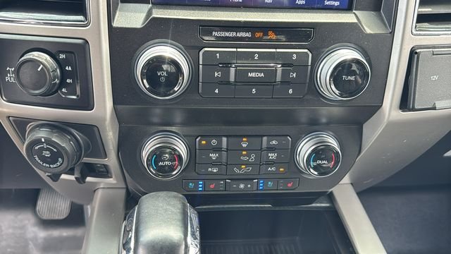 Used 2020 Black Ford Lariat image 27