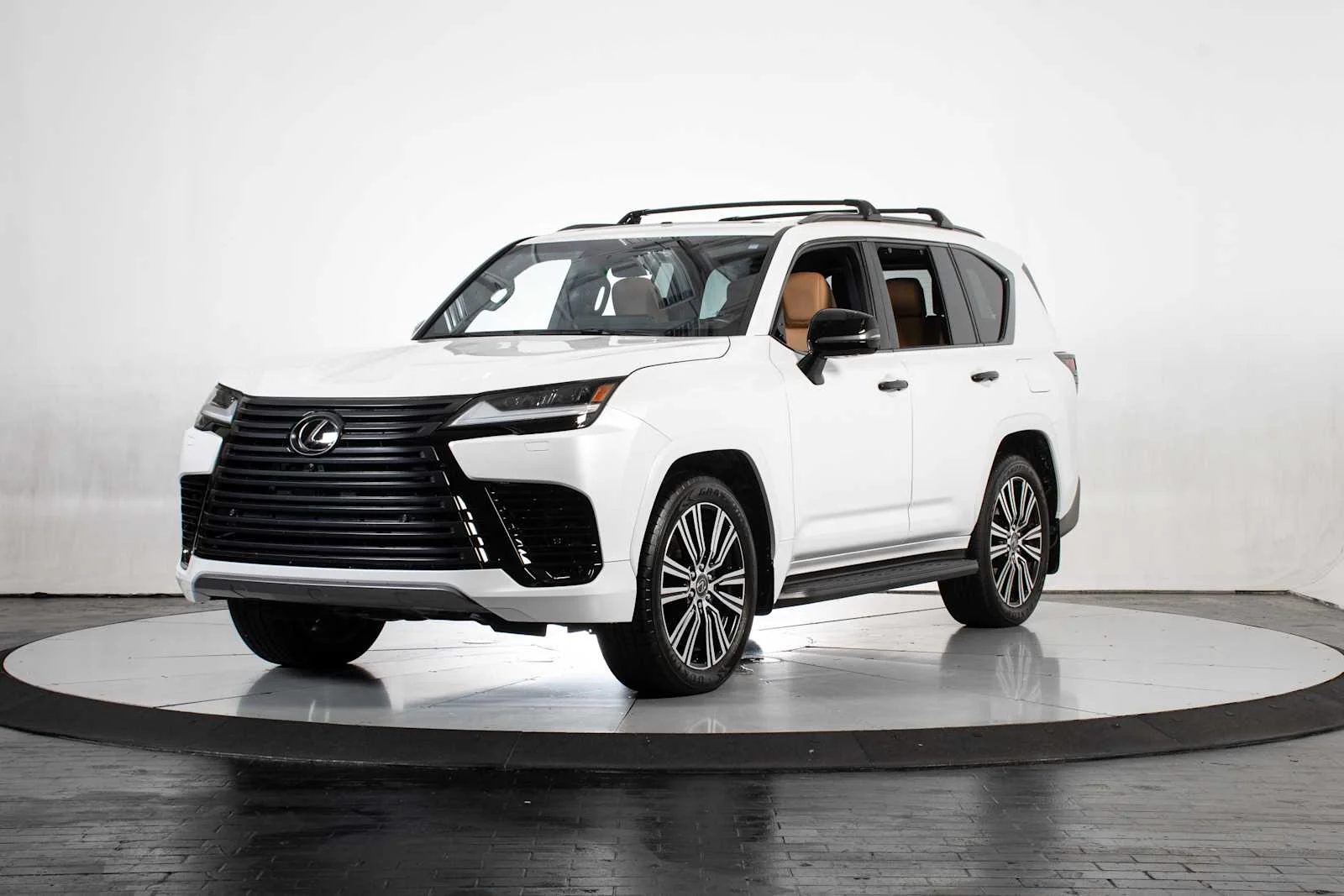 Used 2024 Eminent White Pearl Lexus Luxury image 1