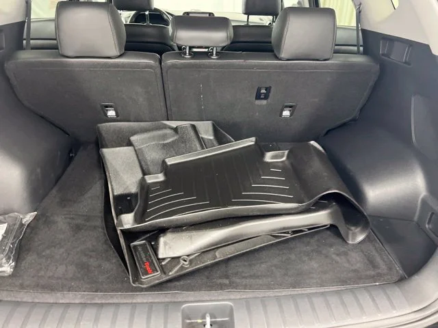 Used 2021 Black Hyundai Limited image 9