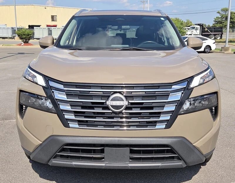 Used 2024 Baja Storm Metallic NISSAN FWD SV image 5