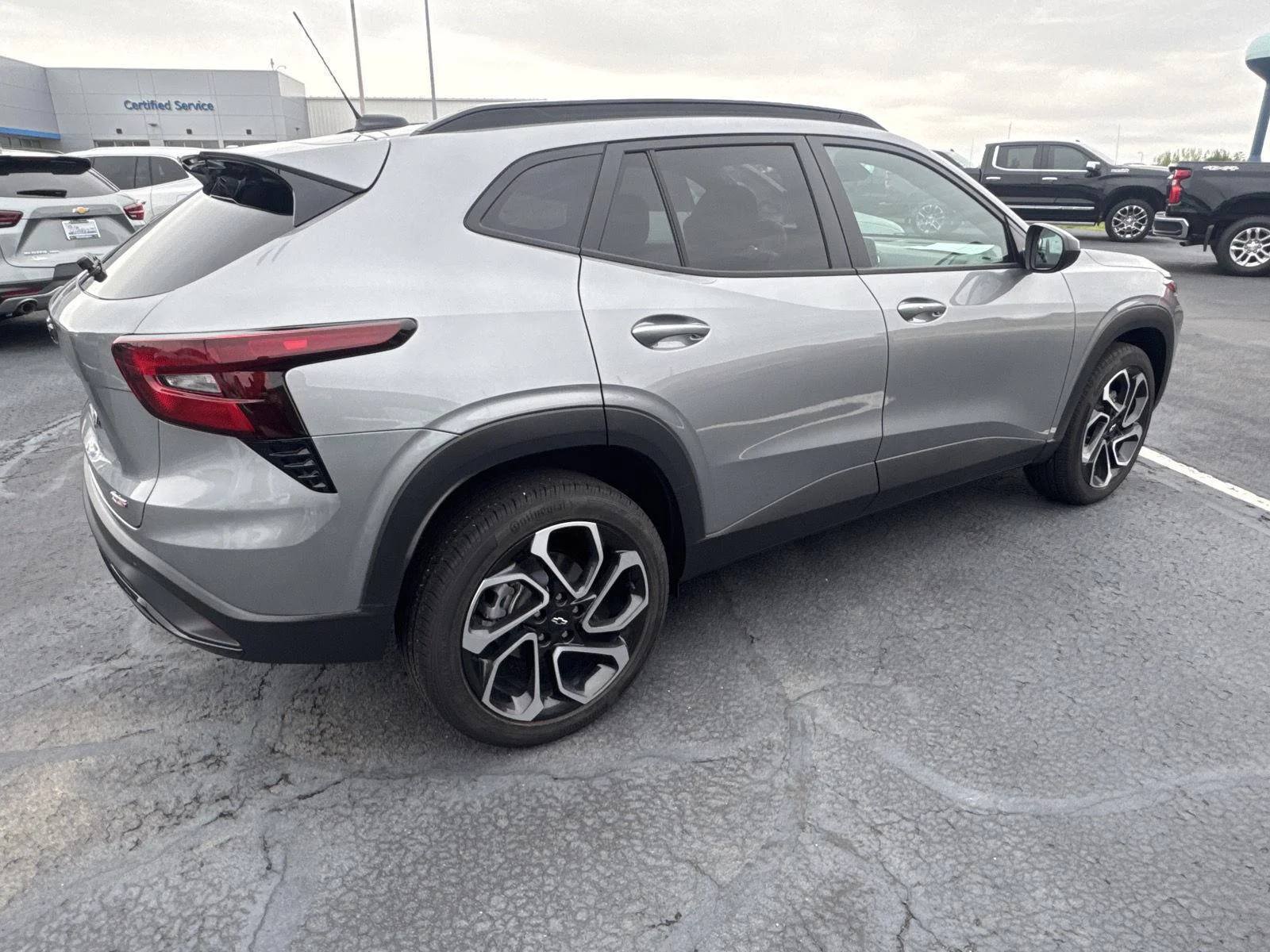 Vehicle Image 2