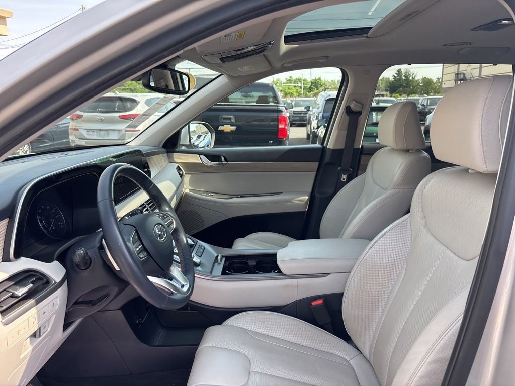 Used 2022 Silver Hyundai SEL image 32