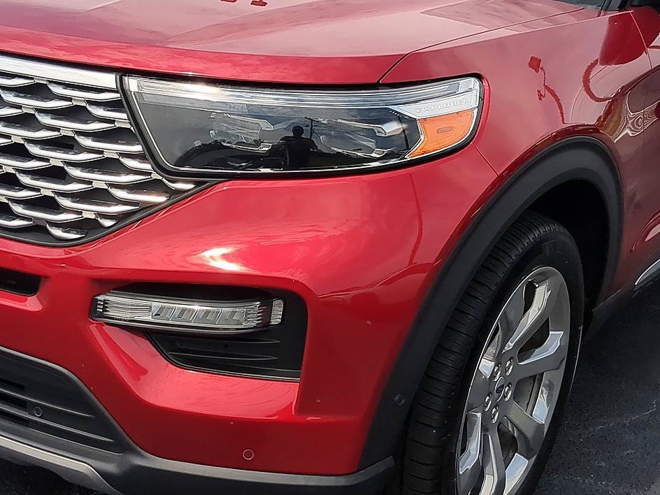 Used 2020 Red Metallic Ford Platinum image 10