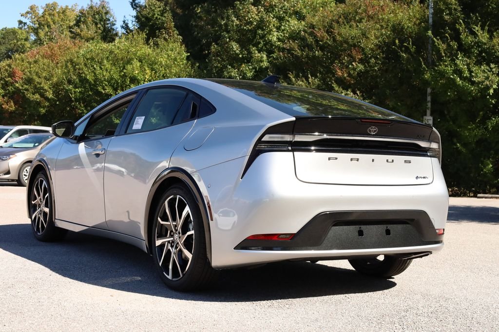 New 2026 Cutting Edge Toyota  XSE Premium image 2