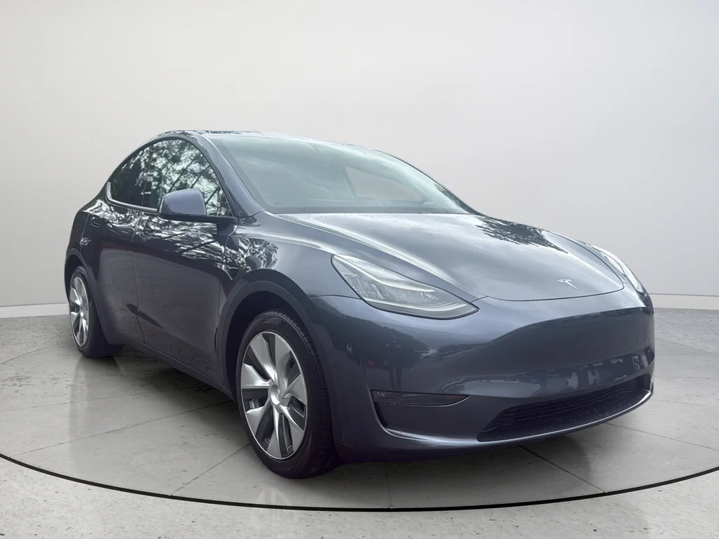 2021 Tesla Model Y Long Range Dual Motor All-Wheel Drive's photo