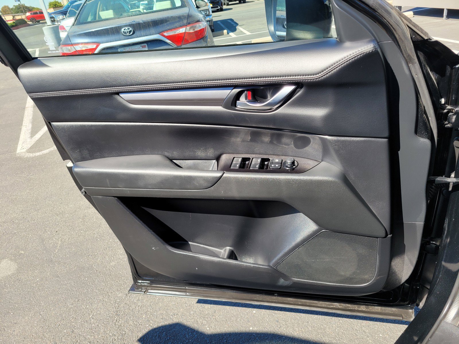 Used 2025 Jet Black Mica Mazda 2.5 S Preferred Package image 27