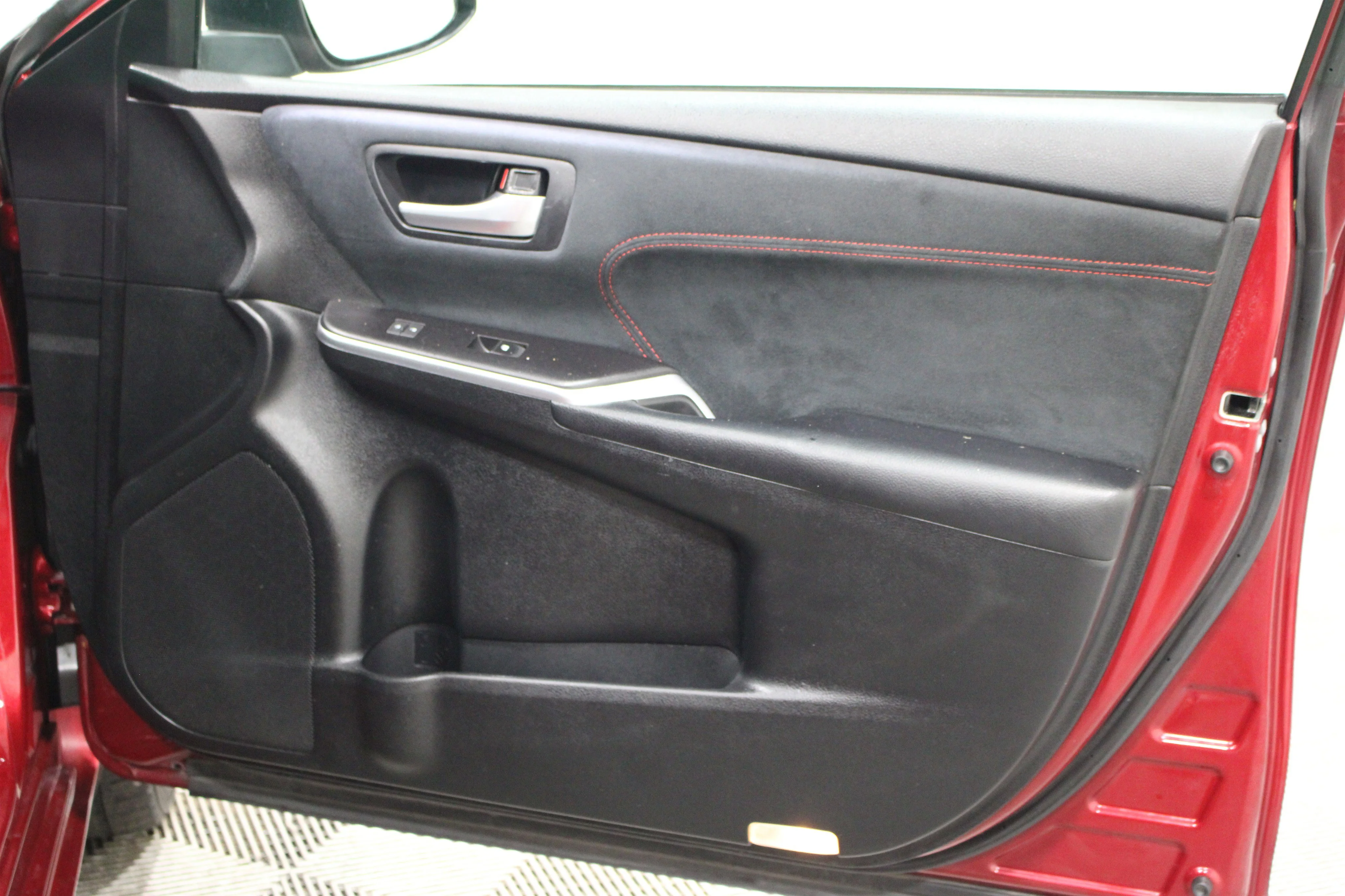 2017 Toyota Camry XSE - Photo 31