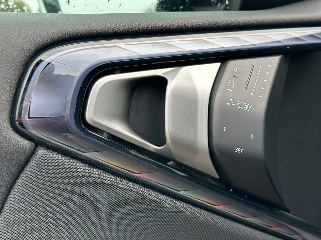 New 2026 Black Sapphire Metallic BMW 30 xDrive image 19