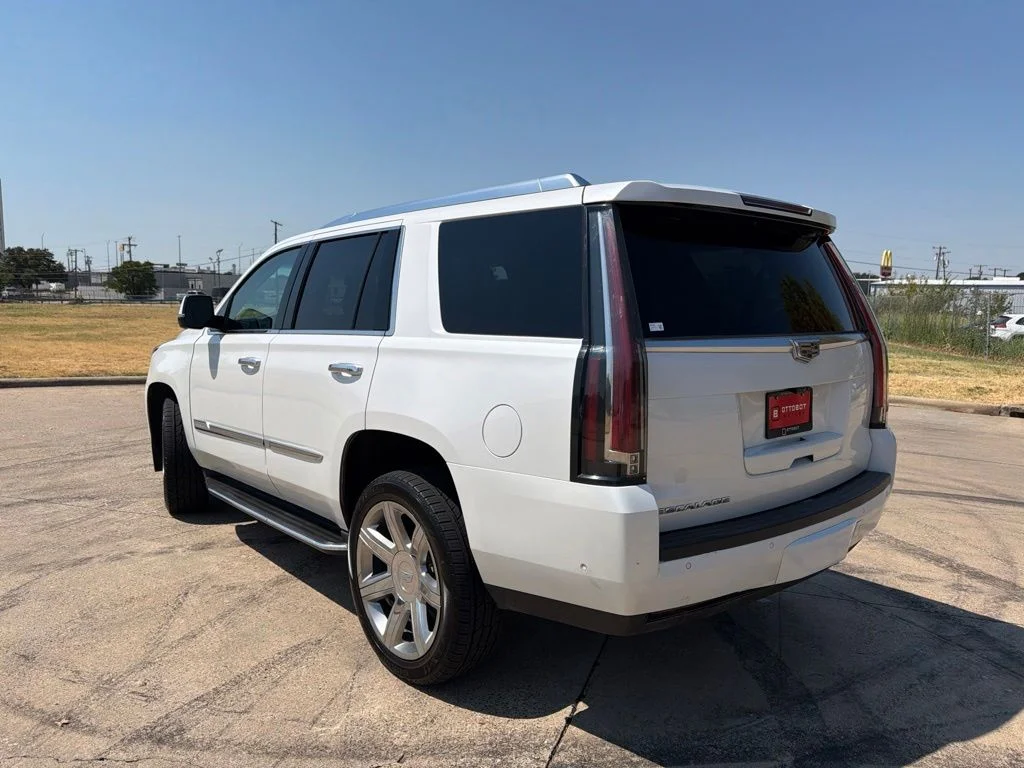 Used 2017 White Cadillac Luxury image 8