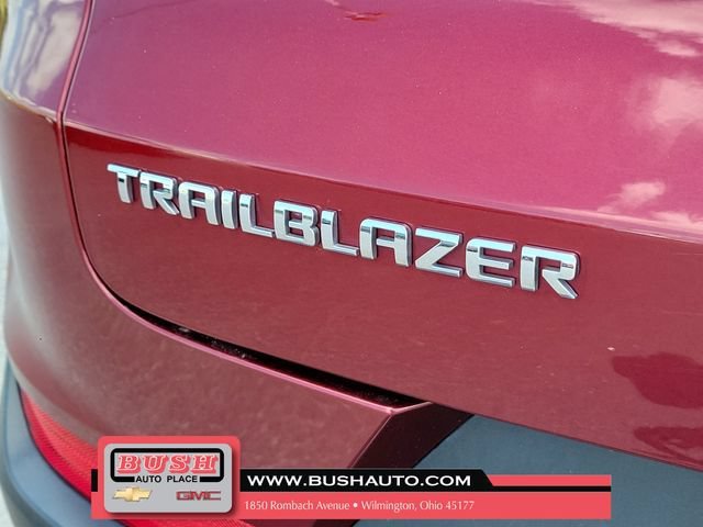 Used 2025 Crimson Metallic Chevrolet LT image 7