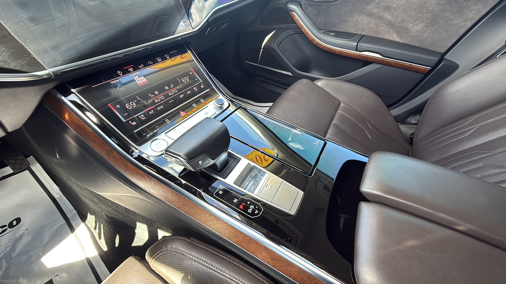 Used 2019 White Audi L 55 image 29