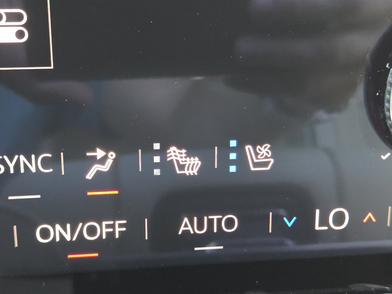 2026 GMC Yukon Denali - Photo 7