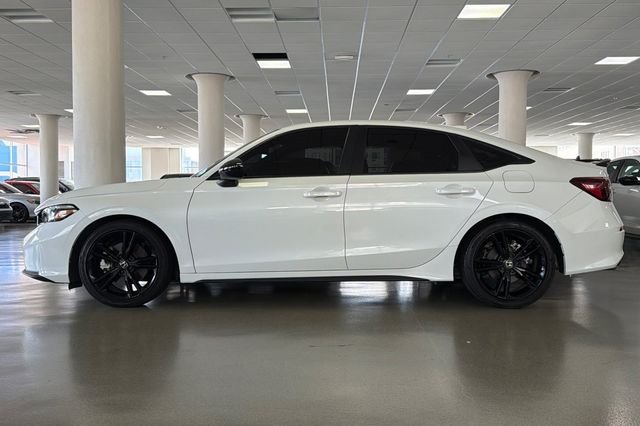 Certified Used 2025 Platinum White Pearl Honda  image 10