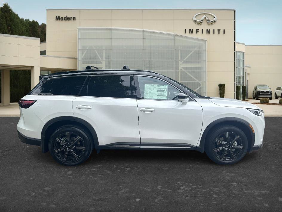 New 2027 Radiant White/Black Obsidian INFINITI AUTOGRAPH image 4