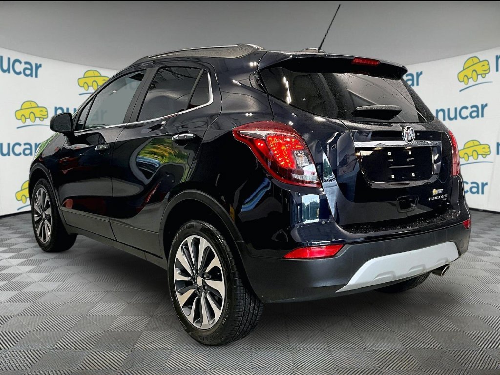 Used 2022 Blue Buick Preferred image 5