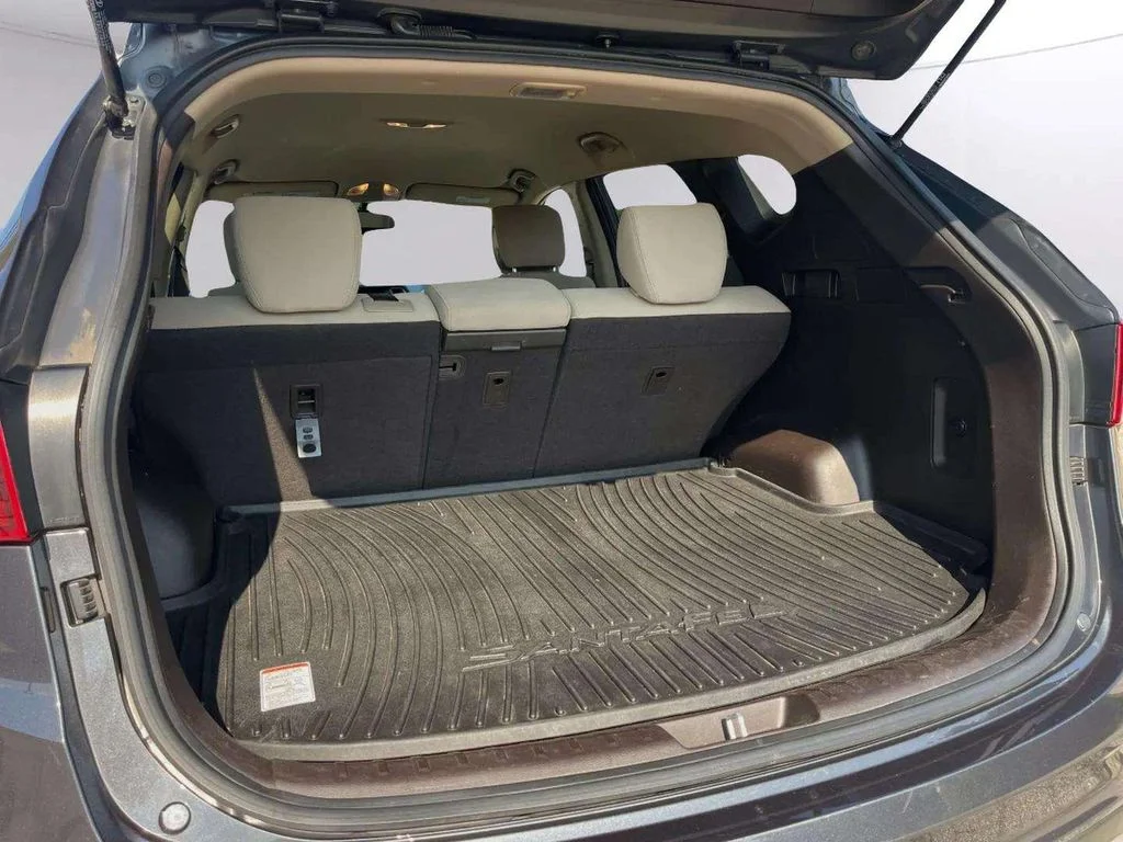 Used 2018 Platinum Graphite Hyundai 2.4 Base image 20