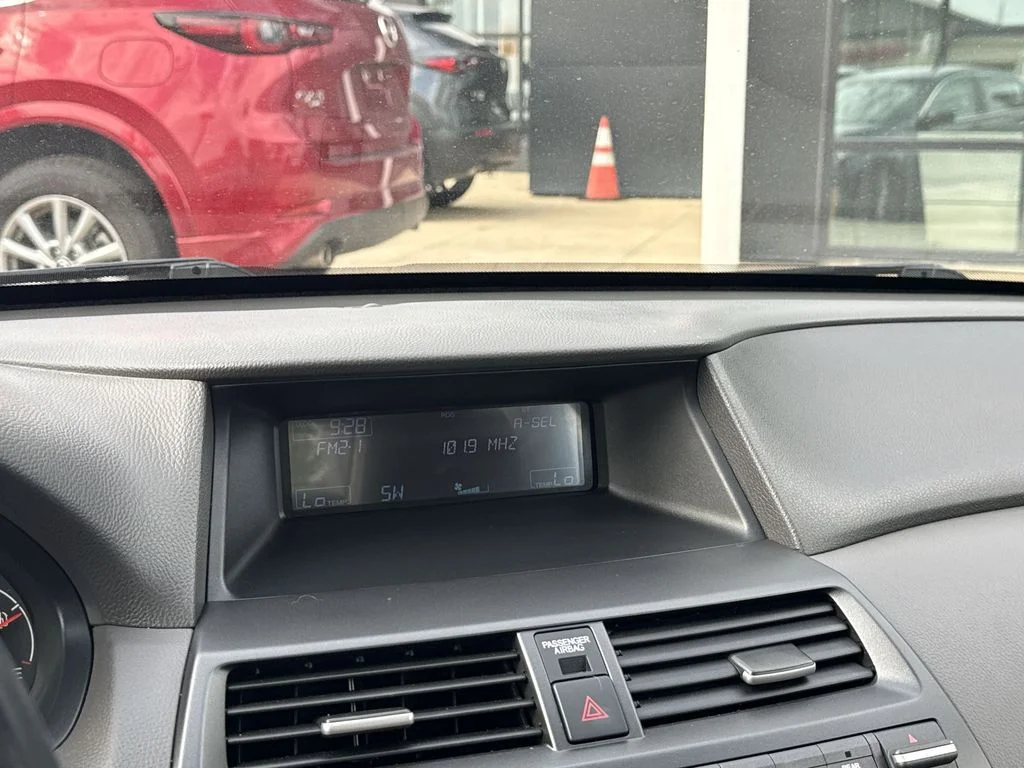 Used 2009 Gray Honda EX-L image 16
