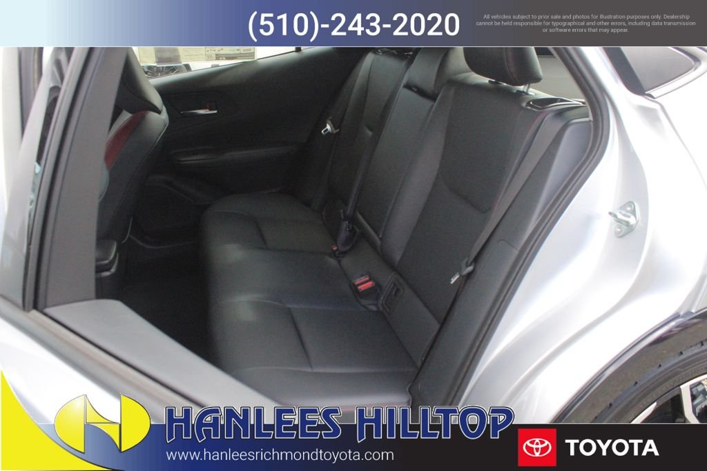 2026 Toyota Prius Plug-in Hybrid XSE - Photo 15