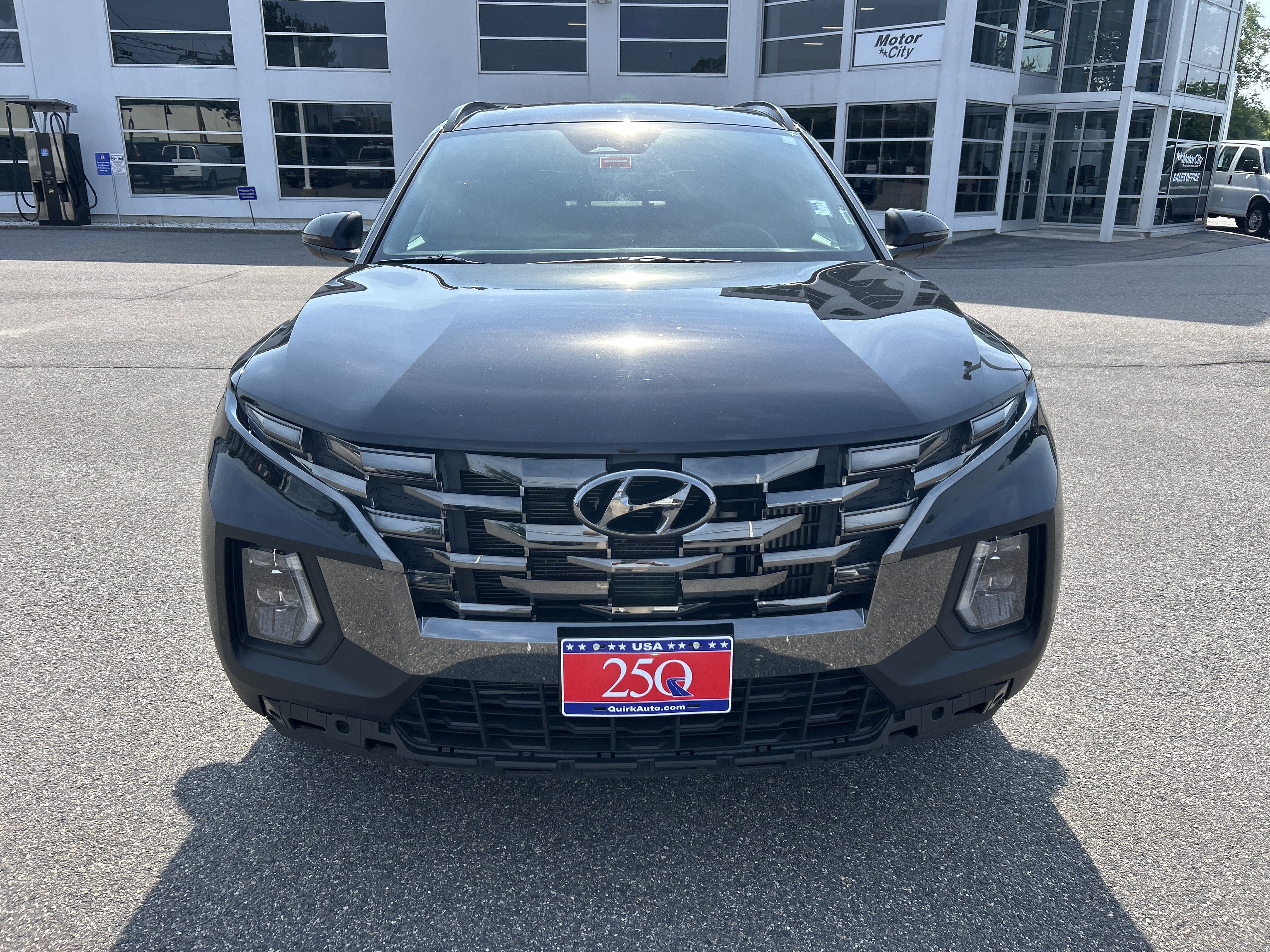 Used 2024 Phantom Black Hyundai NIGHT image 3