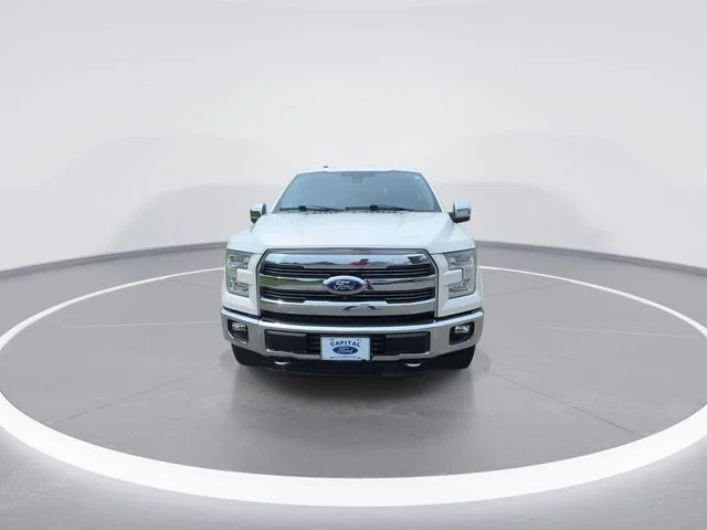 Used 2016 White Ford Lariat image 3