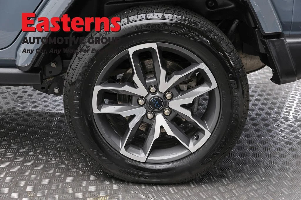 Used 2024 Gray Jeep Sport S 4xe image 8