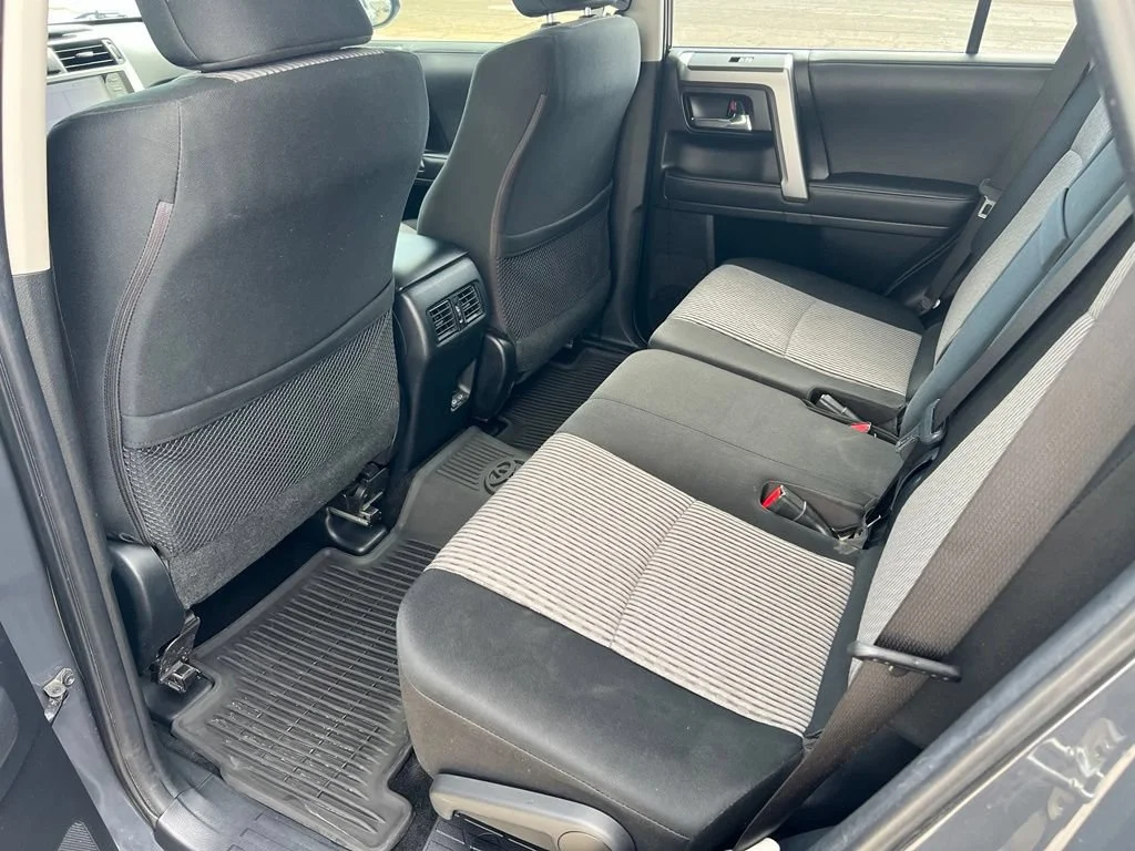 Used 2024  Toyota SR5 image 20