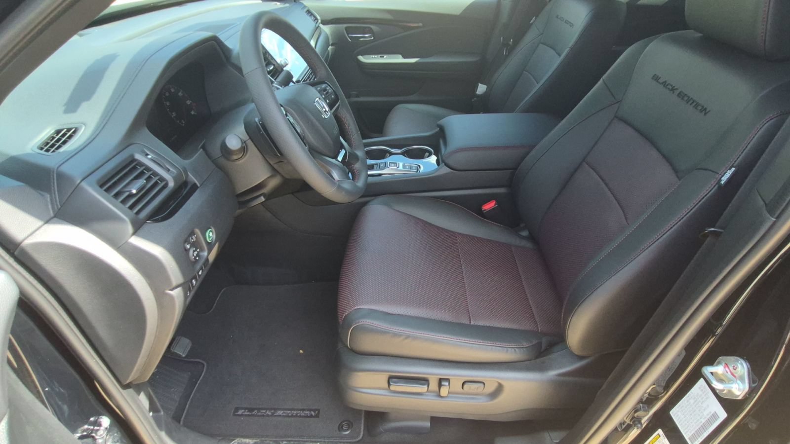 2026 Honda Ridgeline Black Edition - Photo 11