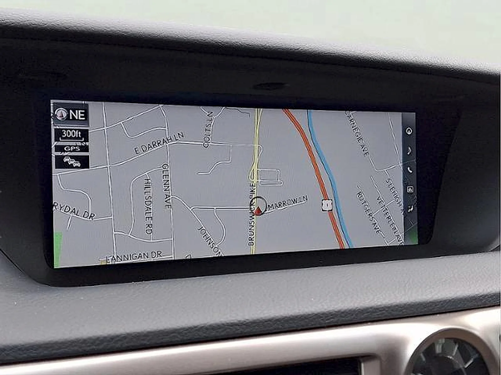 Used 2020 Atomic Silver Lexus  image 16