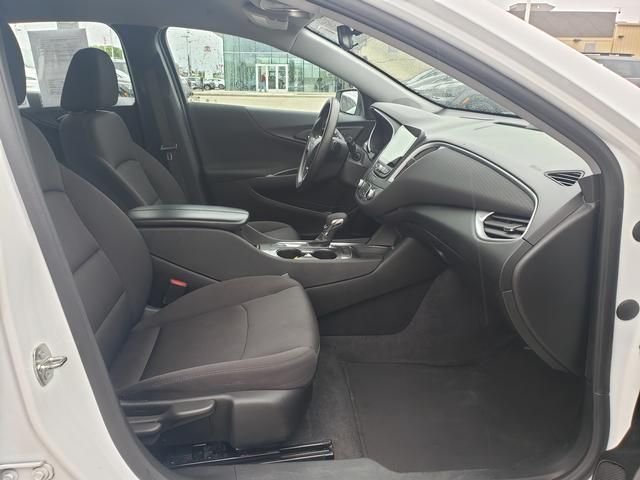 Used 2023 White Chevrolet LT image 17