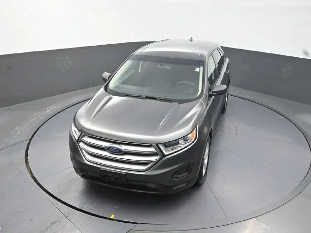 Used 2017 Gray Ford SE image 24