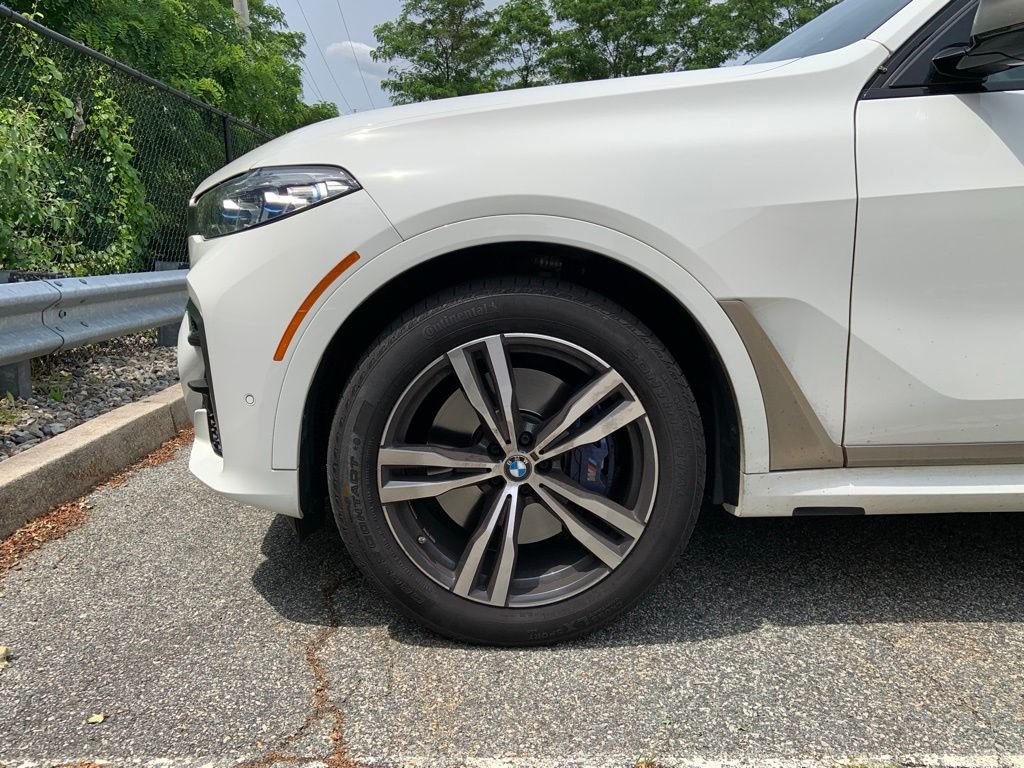 Used 2020 White BMW M50i image 9