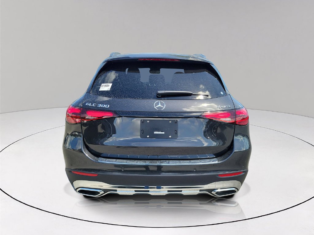 New 2027 Graphite Grey Metallic Mercedes-Benz GLC 300 image 5