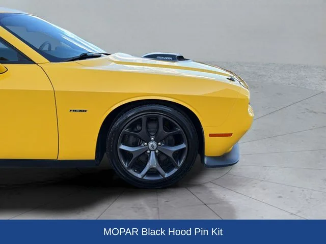 Used 2019 Yellow Dodge R/T image 32